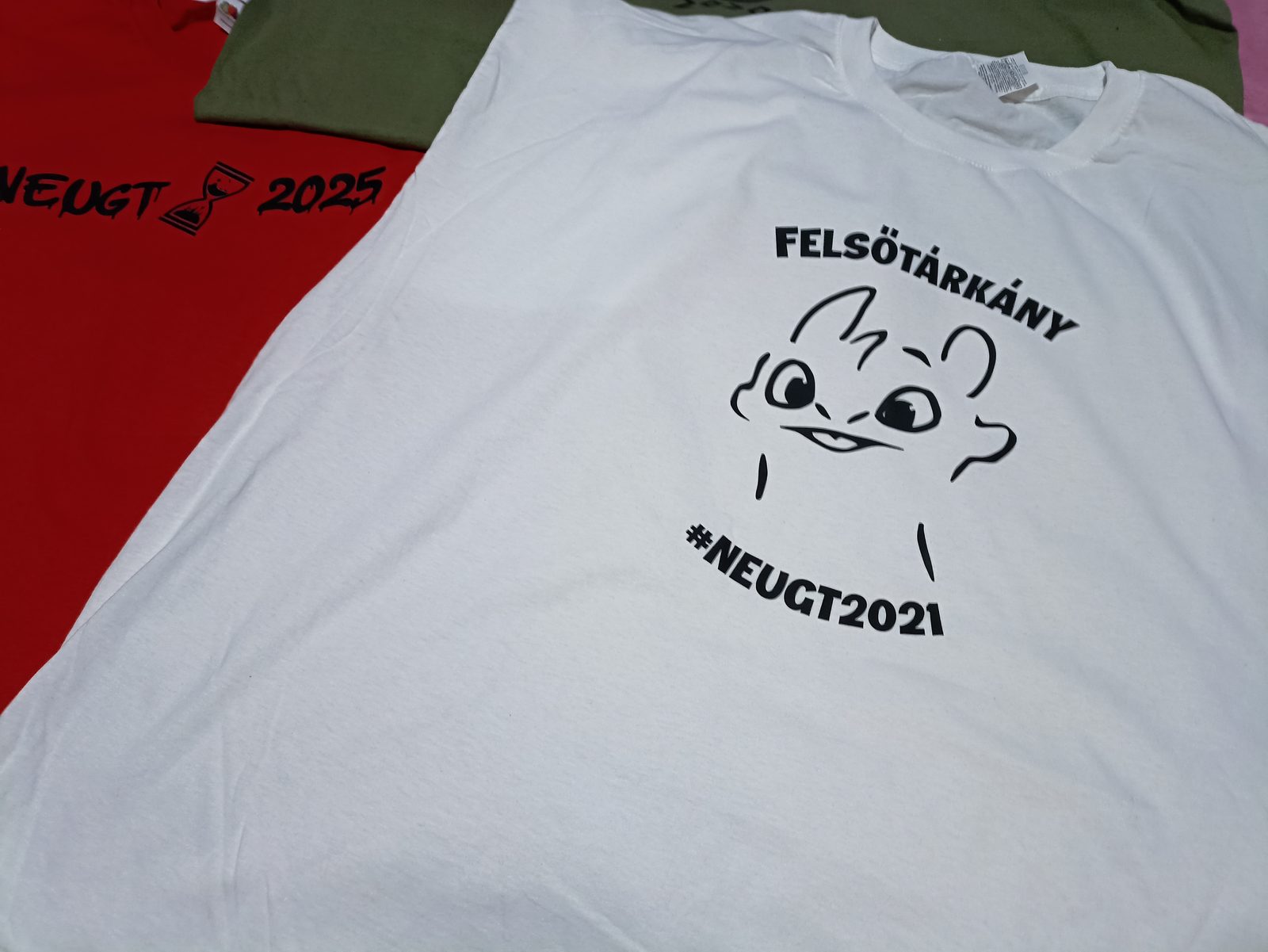 Felsőtárkány NEUGT 2021 rajzos ballagási póló