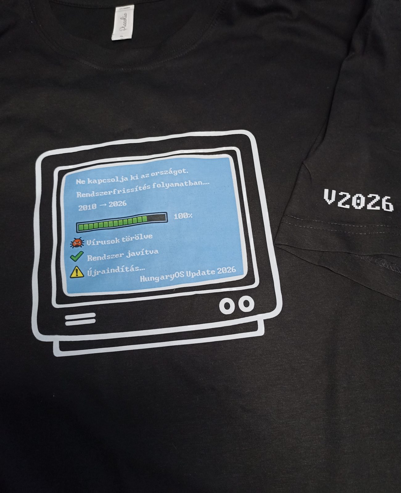 HungaryOS Update 2026 humoros politikai számítógépes póló