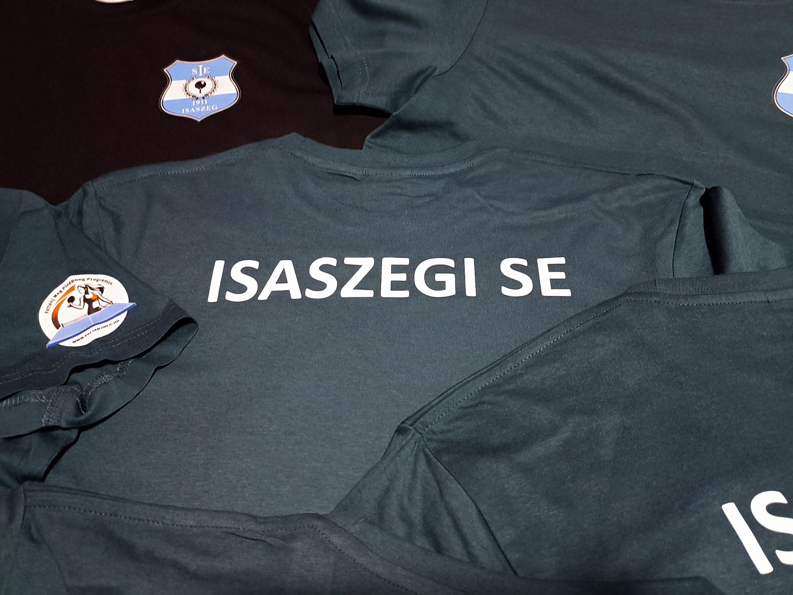 Isaszegi SE sportpóló csomag háttal és logóval